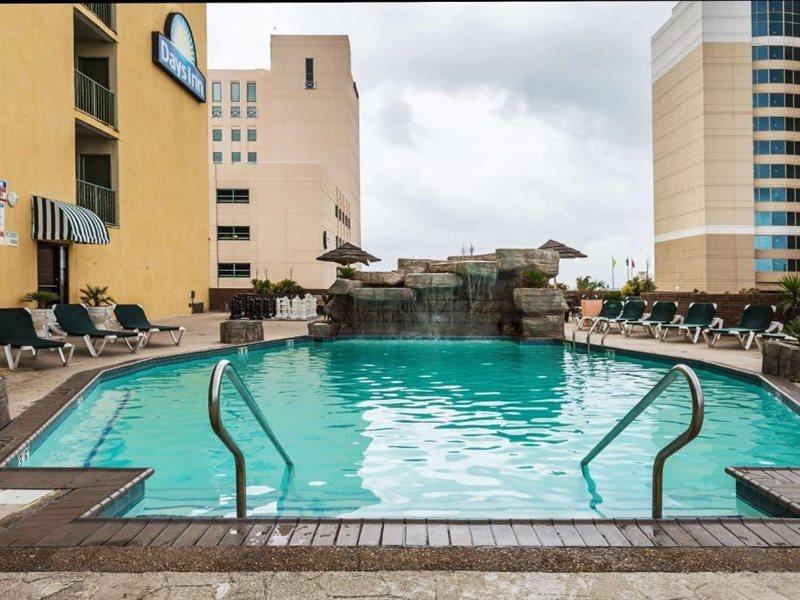 Days Inn By Wyndham Virginia Beach At The Beach Exterior foto